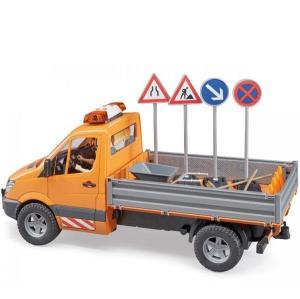 Bruder_Mercedes_Benz_Sprinter_met_Bestuurder_en_Accessoires